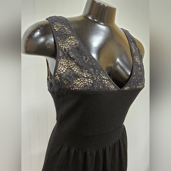 Cynthia Steefe Black Dress w/Pockets - Picture 2 of 10